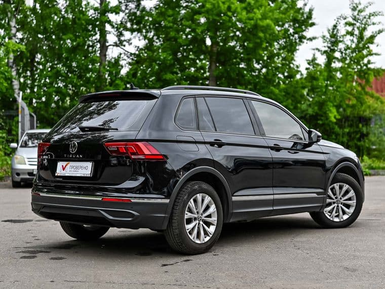 Volkswagen Tiguan 2021 года, 114 087 км - вид 2 Volkswagen Tiguan 2021 года, 114 087 км - вид 2