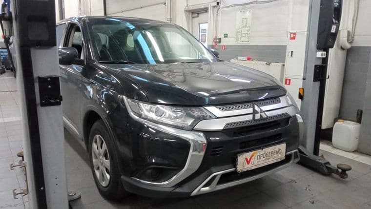Mitsubishi Outlander 2020 года, 143 679 км | VIN 41911 - вид 2 Mitsubishi Outlander 2020 года, 143 679 км | VIN 41911 - вид 2