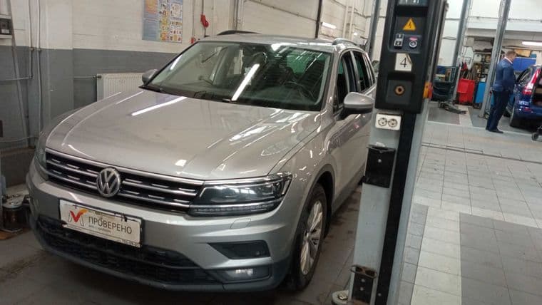 Volkswagen Tiguan 2019 года, 139 232 км - вид 1 Volkswagen Tiguan 2019 года, 139 232 км - вид 1