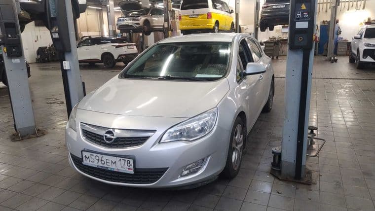 Opel Astra 2011 года, 170 205 км | VIN 15192 - вид 1 Opel Astra 2011 года, 170 205 км | VIN 15192 - вид 1