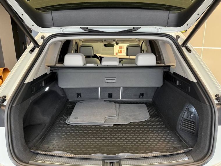 Volkswagen Touareg 2018 года, 101 307 км - вид 7