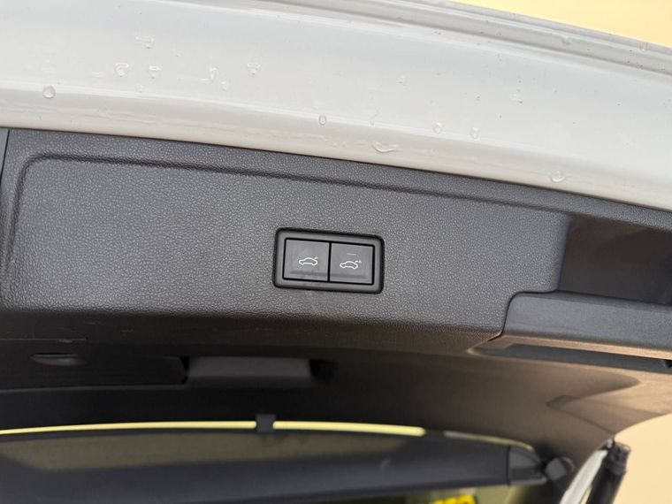 Volkswagen Touareg 2018 года, 101 307 км - вид 8