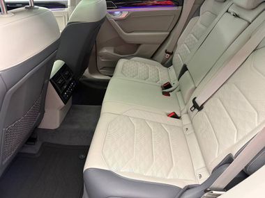 Volkswagen Touareg 2018 года, 101 307 км - вид 35