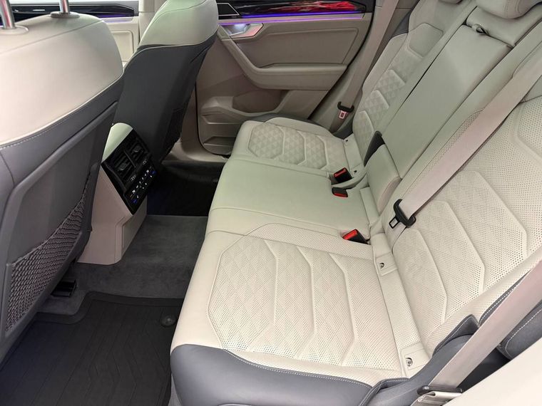 Volkswagen Touareg 2018 года, 101 307 км - вид 35