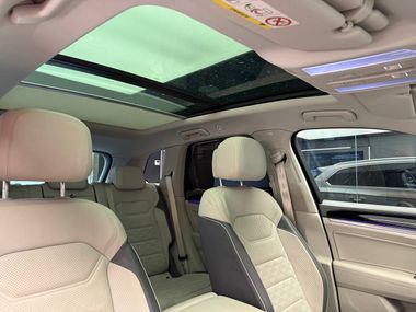 Volkswagen Touareg 2018 года, 101 307 км - вид 29