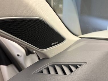 Volkswagen Touareg 2018 года, 101 307 км - вид 27