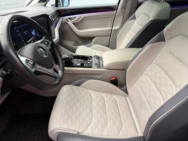 Volkswagen Touareg 2018 года, 101 307 км - вид 13