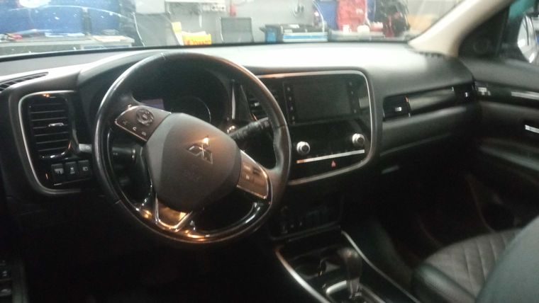 Mitsubishi Outlander 2020 года, 52 642 км - вид 5