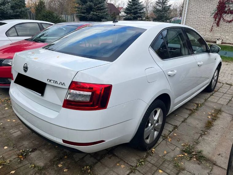 Skoda Octavia 2020 года, 85 800 км - вид 3