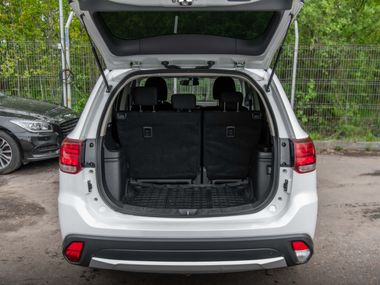 Mitsubishi Outlander 2017 года, 182 695 км - вид 15