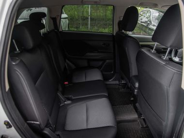 Mitsubishi Outlander 2017 года, 182 695 км - вид 13