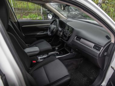 Mitsubishi Outlander 2017 года, 182 695 км - вид 14