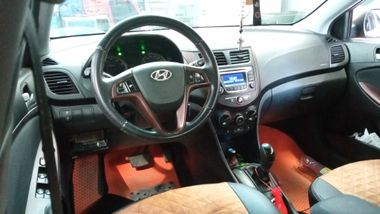 Hyundai Solaris 2015 года, 186 141 км - вид 5