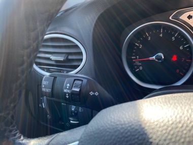 Ford Focus 2009 года, 211 435 км - вид 9
