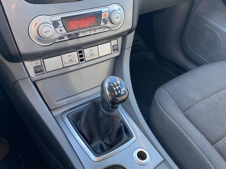 Ford Focus 2009 года, 211 435 км - вид 13