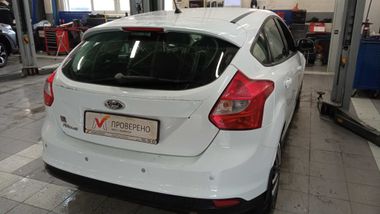 Ford Focus 2012 года, 86 350 км - вид 3