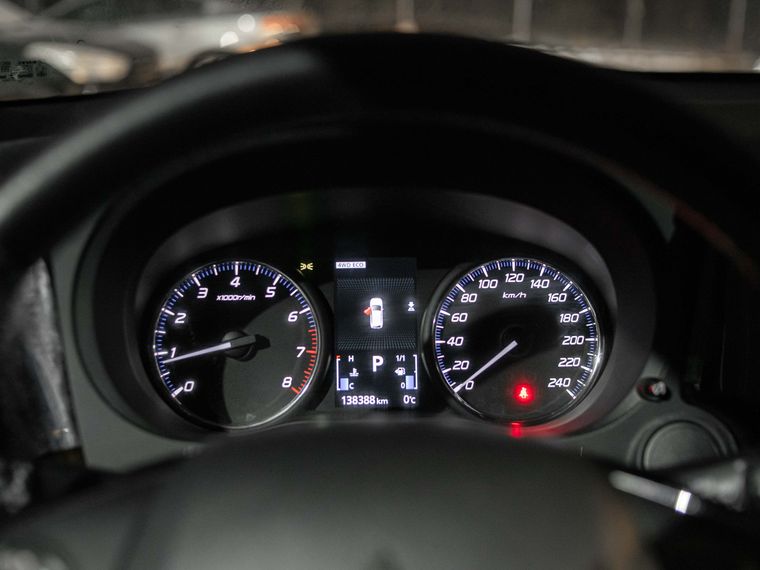 Mitsubishi Outlander 2019 года, 138 325 км - вид 3