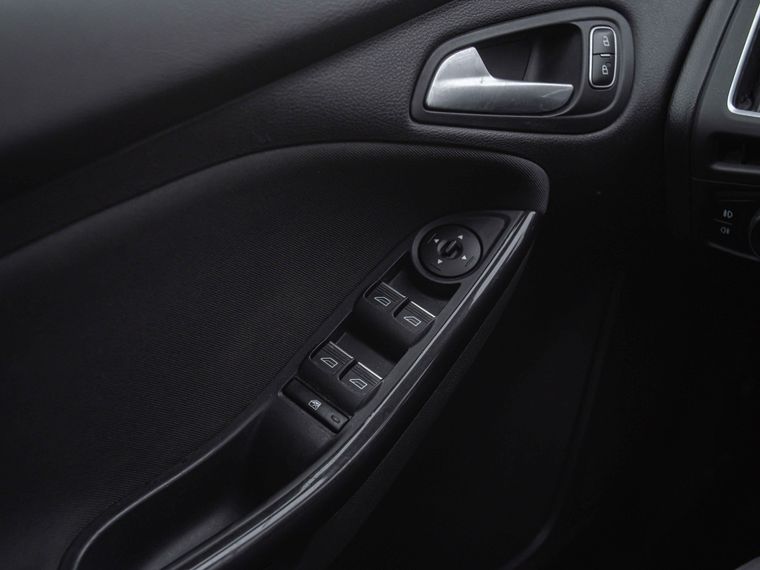 Ford Focus 2016 года, 151 000 км - вид 9