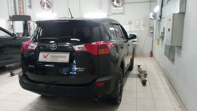 Toyota RAV4 2013 года, 337 350 км - вид 3