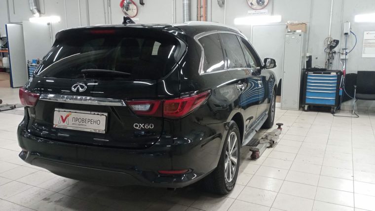 Infiniti QX60 2019 года, 135 360 км - вид 3