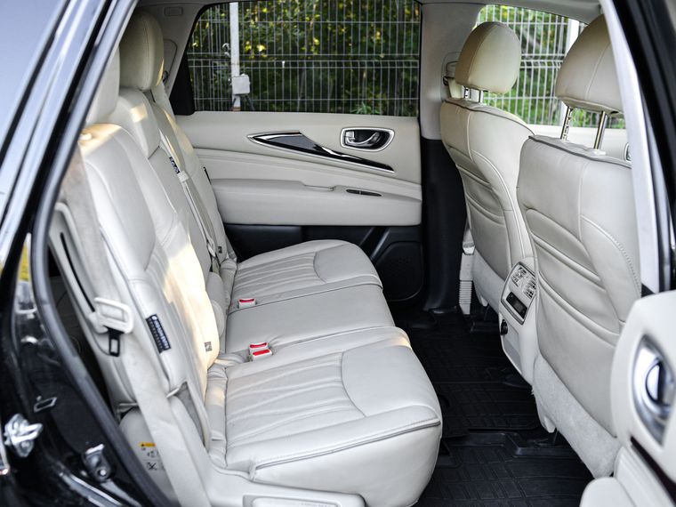 Infiniti QX60 2019 года, 135 360 км - вид 17