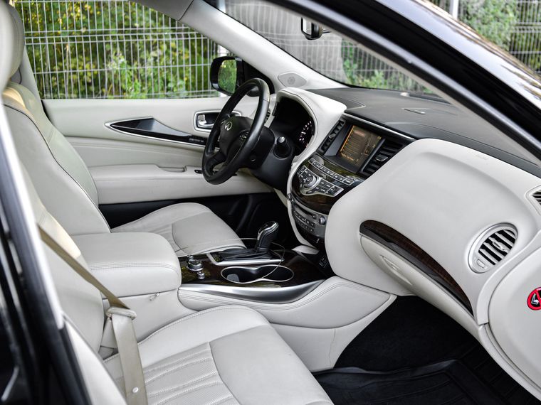 Infiniti QX60 2019 года, 135 360 км - вид 19