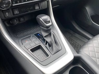 Toyota RAV4 2020 года, 87 485 км - вид 13