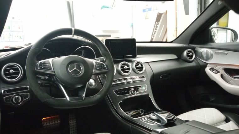 Mercedes-Benz C-класс AMG 2015 года, 142 266 км - вид 5