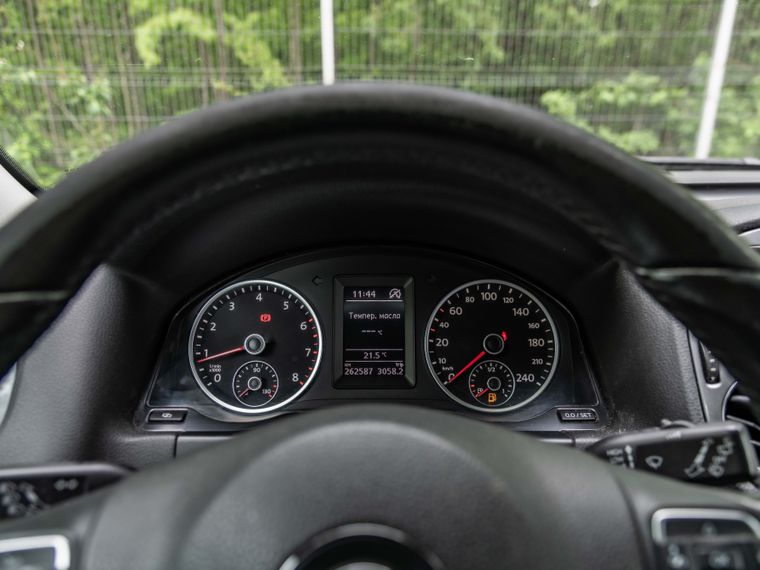 Volkswagen Tiguan 2012 года, 262 388 км - вид 5