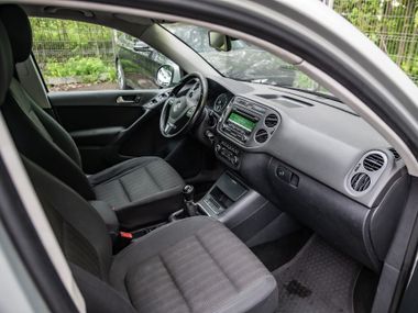 Volkswagen Tiguan 2012 года, 262 388 км - вид 13