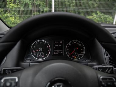 Volkswagen Tiguan 2012 года, 262 388 км - вид 5