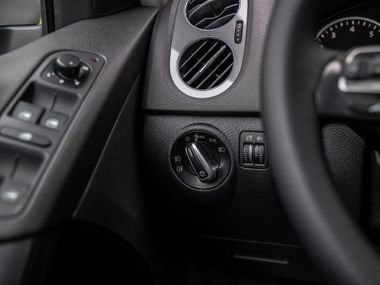 Volkswagen Tiguan 2012 года, 262 388 км - вид 11