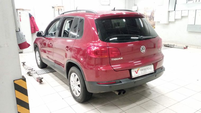 Volkswagen Tiguan 2015 года, 97 000 км - вид 4