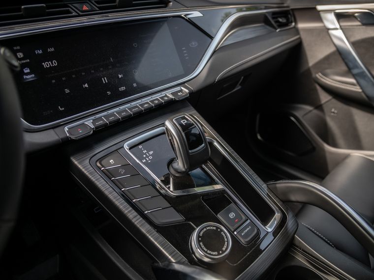 Белый Geely Atlas Pro 2022 года | VIN 907787