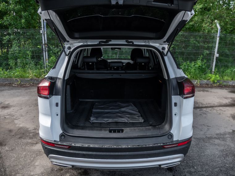 Белый Geely Atlas Pro 2022 года | VIN 907787