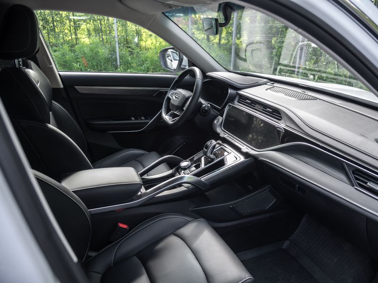 Белый Geely Atlas Pro 2022 года | VIN 907787