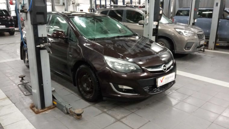 Opel Astra 2013 года, 162 056 км - вид 3