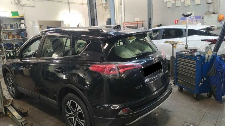 Toyota RAV4 2016 года, 114 647 км - вид 4