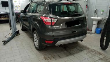 Ford Kuga 2017 года, 87 262 км - вид 3
