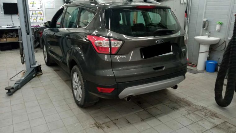 Ford Kuga 2017 года, 87 262 км - вид 3