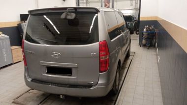 Hyundai Grand Starex 2011 года, 128 063 км - вид 3