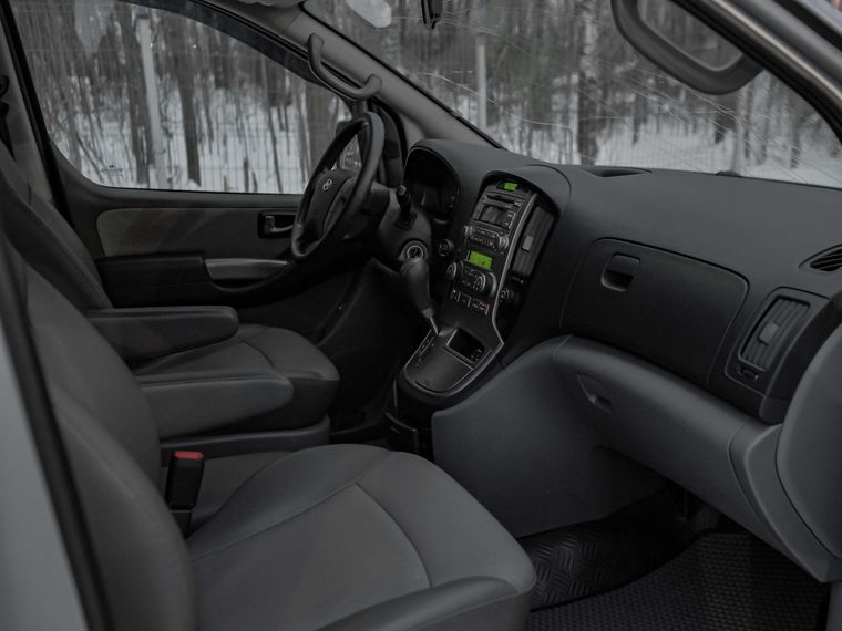 Hyundai Grand Starex 2011 года, 128 063 км - вид 11