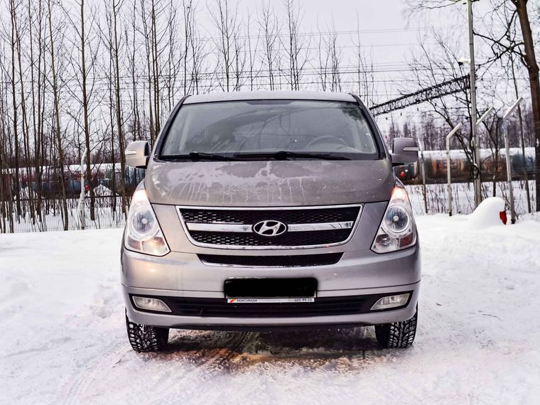 Hyundai Grand Starex 2011 года, 128 063 км - вид 3