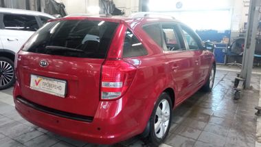 Kia Ceed 2011 года, 218 000 км - вид 3