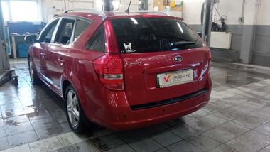 Kia Ceed 2011 года, 218 000 км - вид 4