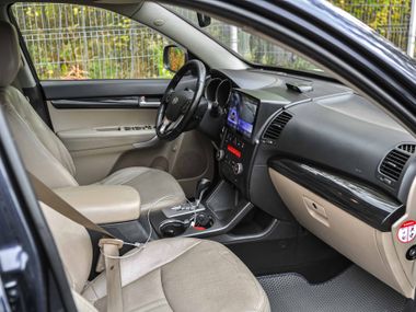 Kia Sorento 2009 года, 248 681 км - вид 15