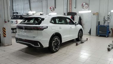 Volkswagen Tiguan L 2024 года, 33 км - вид 3