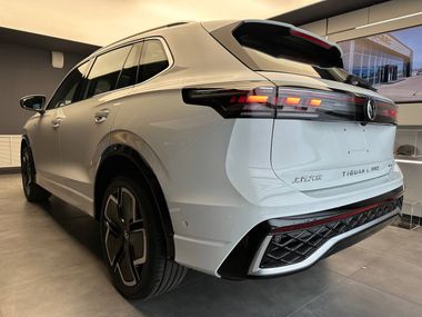 Volkswagen Tiguan L 2024 года, 33 км - вид 6