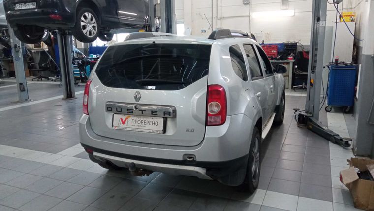 Renault Duster 2014 года, 212 000 км - вид 3