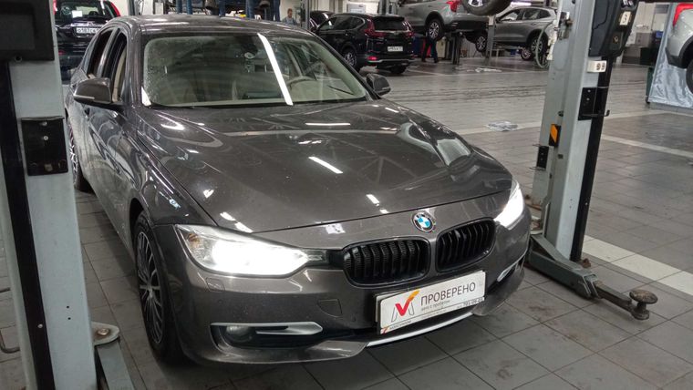 BMW 3 серия 2012 года, 161 798 км - вид 3